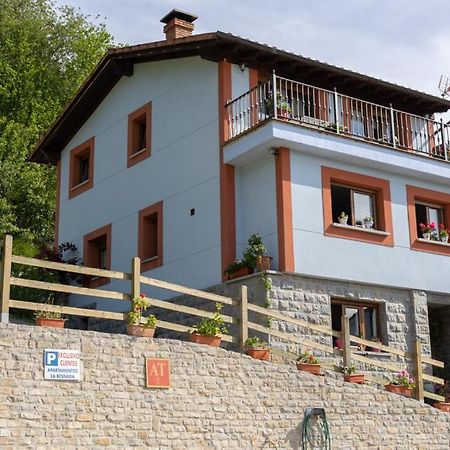 La Besnada Daire Onís Dış mekan fotoğraf